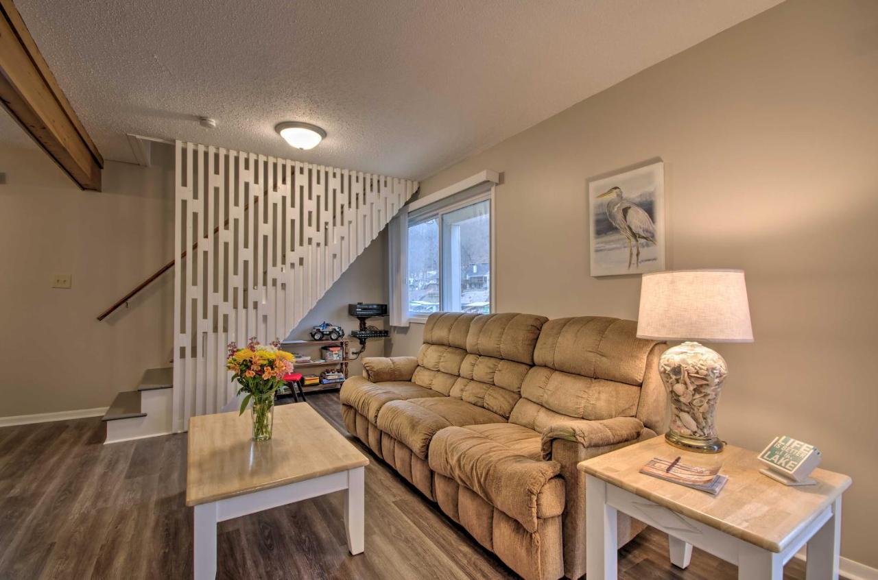 Vila On-The-Water Retreat With Dock Pet Friendly! Lake Ozark Exteriér fotografie